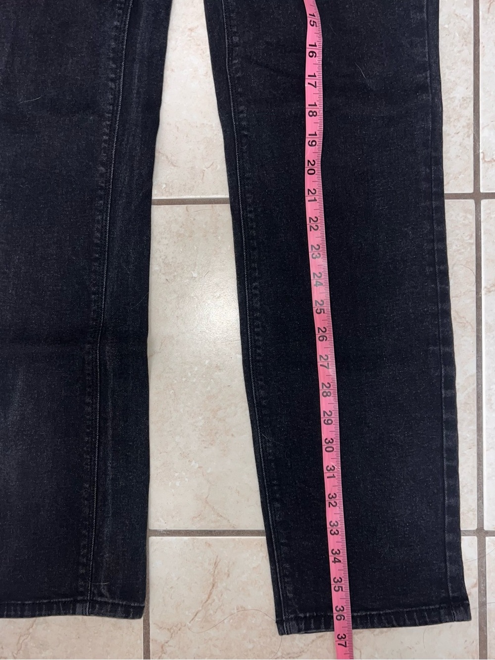 Hudson Jeans - Picture 3 of 4